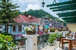 What are the new hotels in Sapa